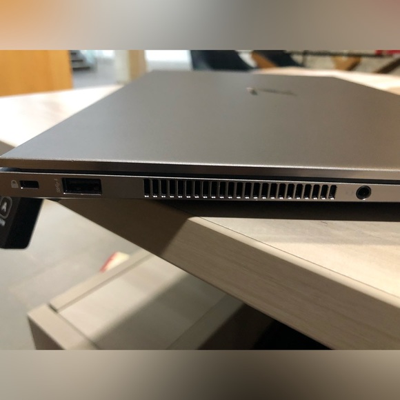 HP ZBook Studio G7 Computer - Picture 3 of 5